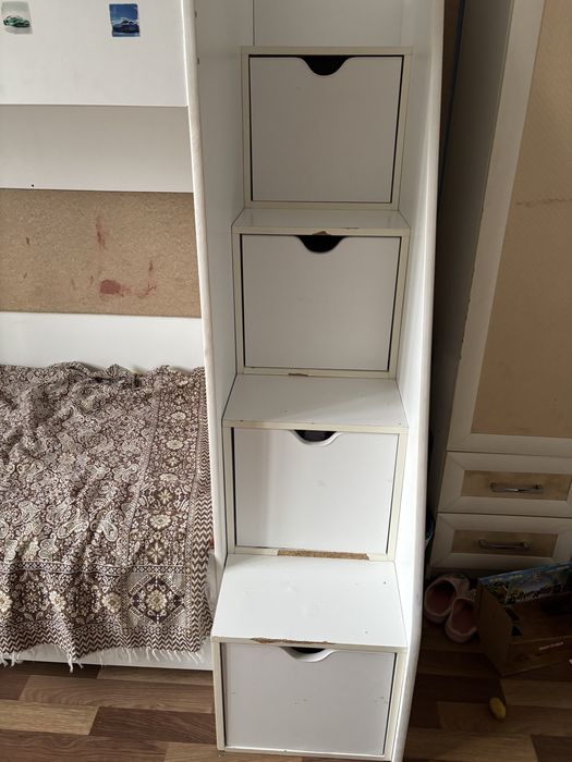 Продом детская 2 -х ярусная кровать