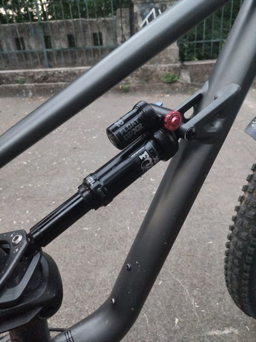 Vând shock bicicleta  fox float DPX 2 performance
