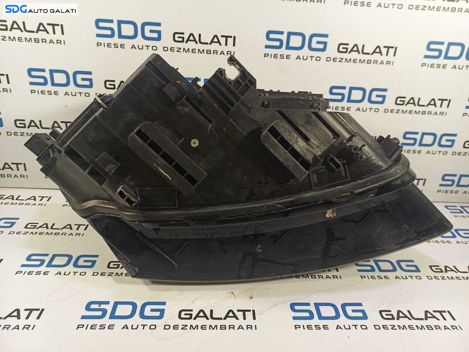 Far Stanga FARA Xenon Audi Q5 8R 2008 - 2012 [L1510]