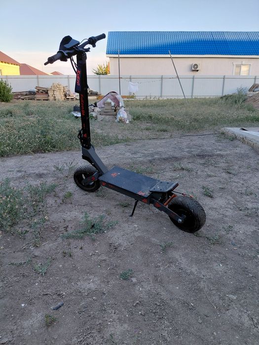 Электросамокат Kukurin kugoo g4