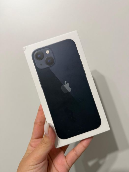iPhone 13 в очень хорошем состояний