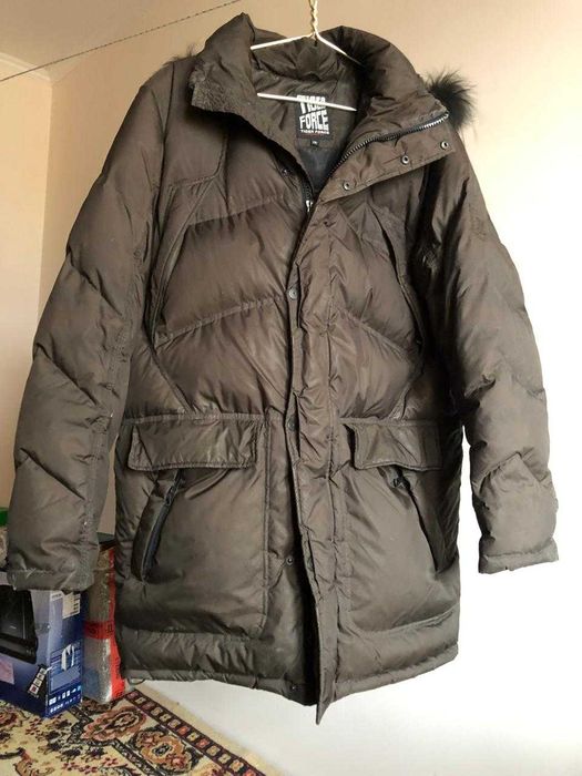 Пуховик "TIGER", в отличном состоянии.