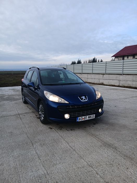 Vând Peuget 207 SW