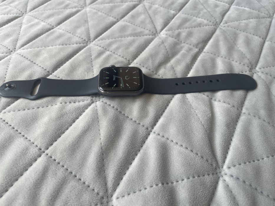 Apple Watch series 5 44mm