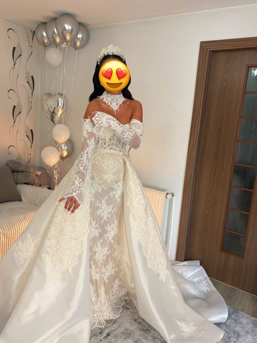 Rochie mireasă cu trenă detasabila