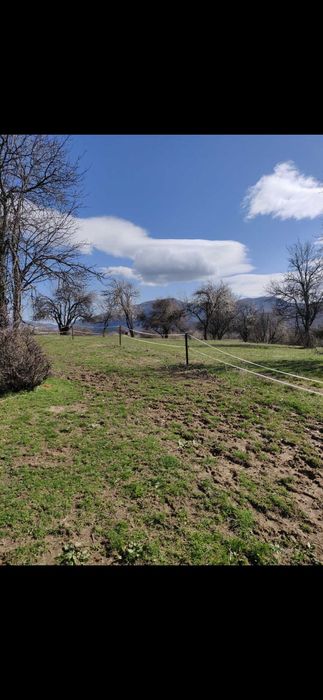 Продава се Земеделски имот в с. Орешак, Област Ловеч -  кв.м за 2915 €/дка - Снимка #2