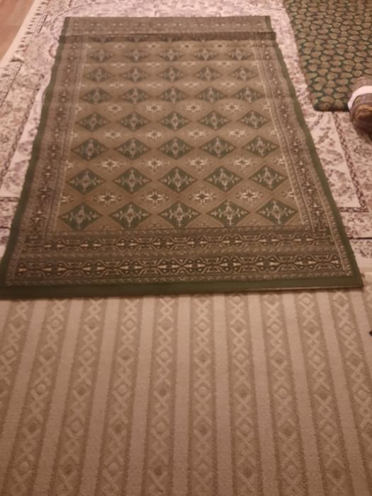 продаютсья ковры б/у