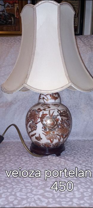 Veioze din portelan