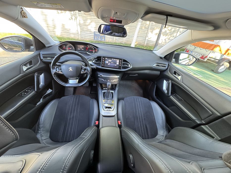 Peugeot 308 T9 break automata, 1.2 PureTech euro 6, pachet Allure, panoramic