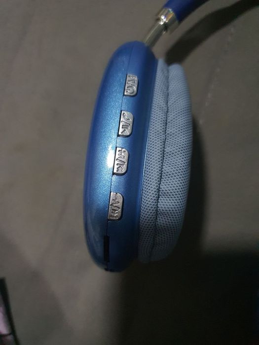 Продаются наушники беспроводные, новые