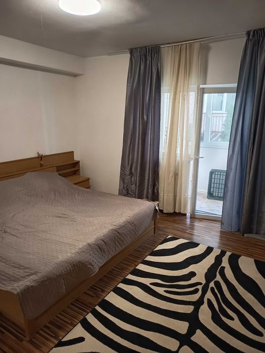 Ap in rate ori chash 2 camere strada razoare zona Polus center ...
