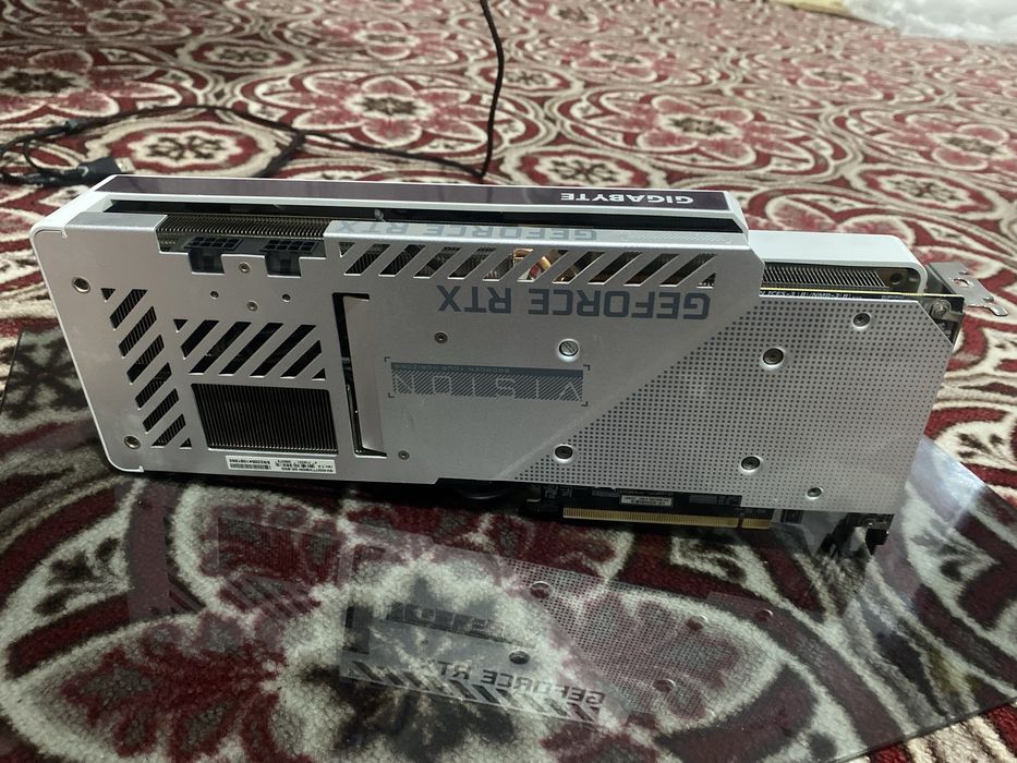 Gigabyte RTX 3070 Ti VISION OC