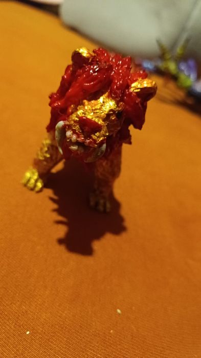 Vând figurine handmade din plastic