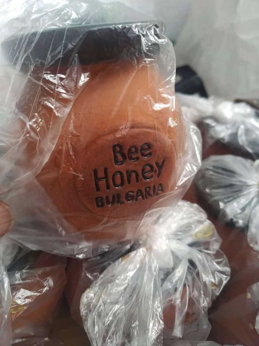 Шипков мармалад с мед в керамично бурканче