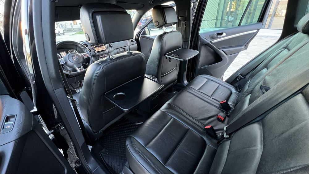 VW Tiguan R line 2.0D DSG