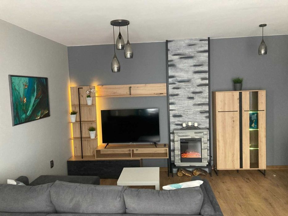 Дава се под наем Тристаен апартамент в София, Кръстова вада - 95 кв.м за 714 € - Снимка #1