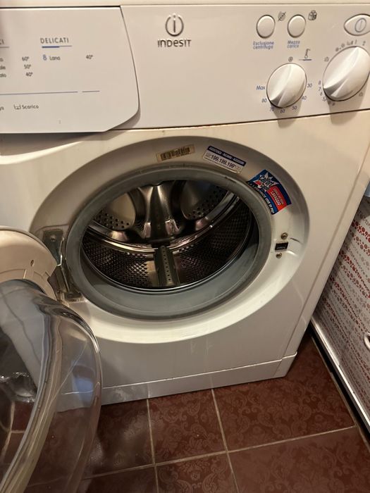 Стиральная машина Indesit