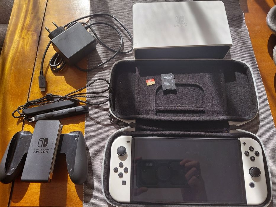 Nintendo Switch OLED