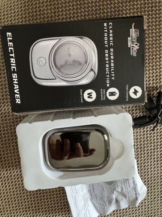 Акумулаторна мини електрическа самобръсначка