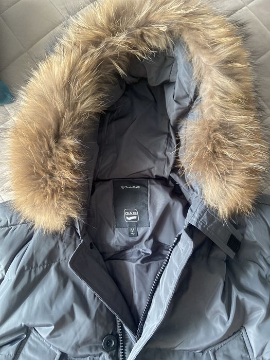 Продам пуховик Gas