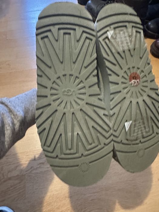 Papuci UGG platforma