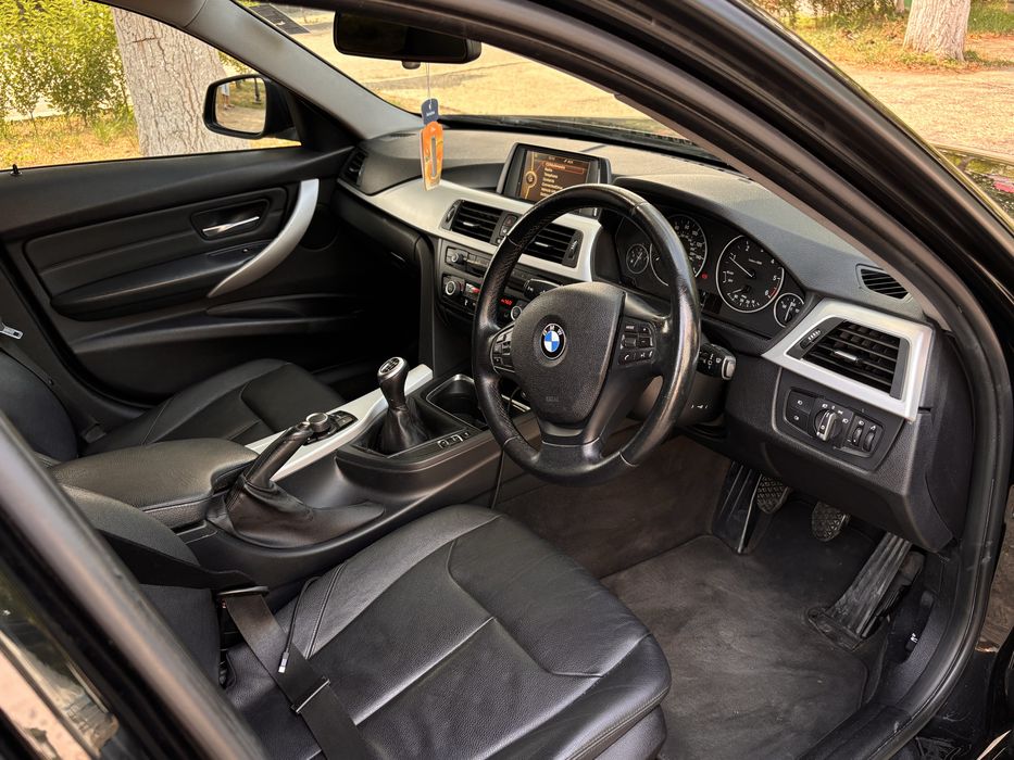 BMW 320d 2013 Euro5 volan dreapta