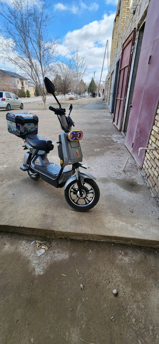 Skuter 6 akumlyatr 1 zaryad bn 70 km yuridi