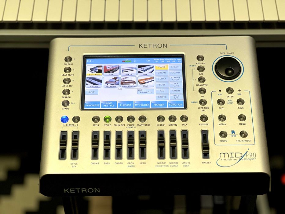 Ketron MidjPro и Yamaha Motif XS8 перфектни изгодно