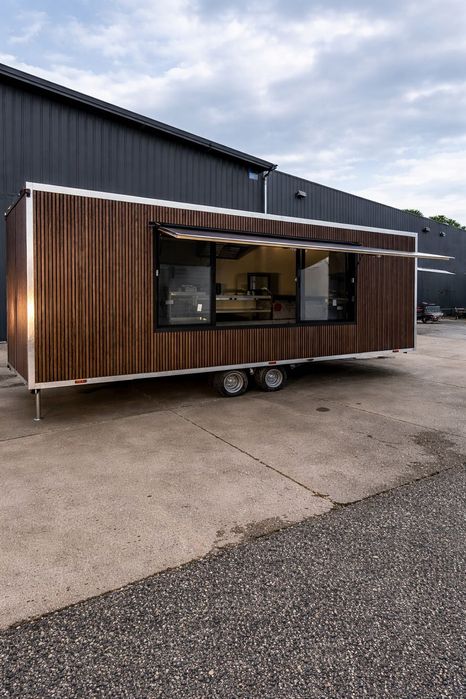 Rulote Comerciale Premium Fast Food Truck Complet Echipate, 6m, Personalizabile, In Stoc Si La Comanda