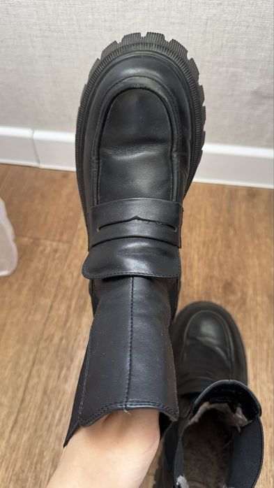 Продам зимние челси, натуралка