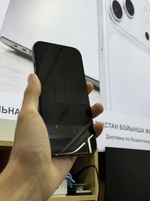 Продам Iphone 16 128GB 90%
