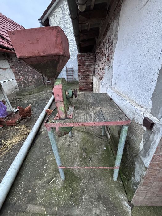 Vand moara cereale fara motor