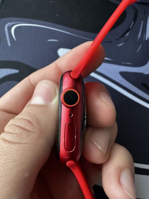 Apple Watch series 6 red aluminum