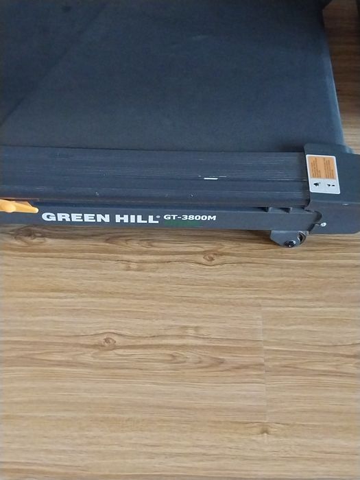 Продаю беговую дорожку