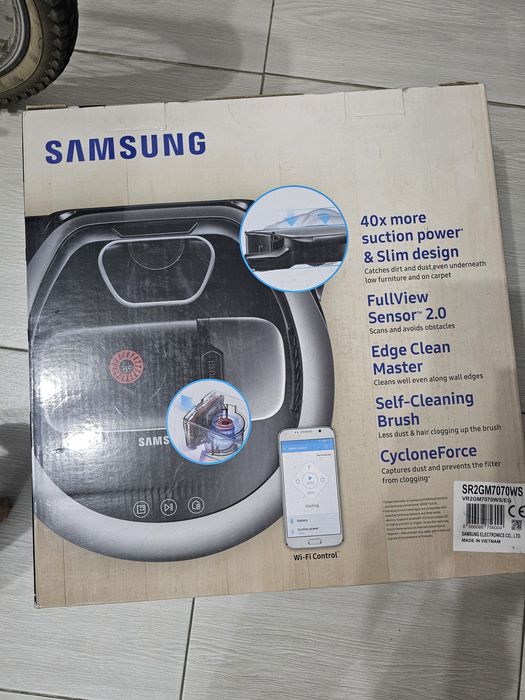 Продам пылесос Samsung VR 7000 wifi