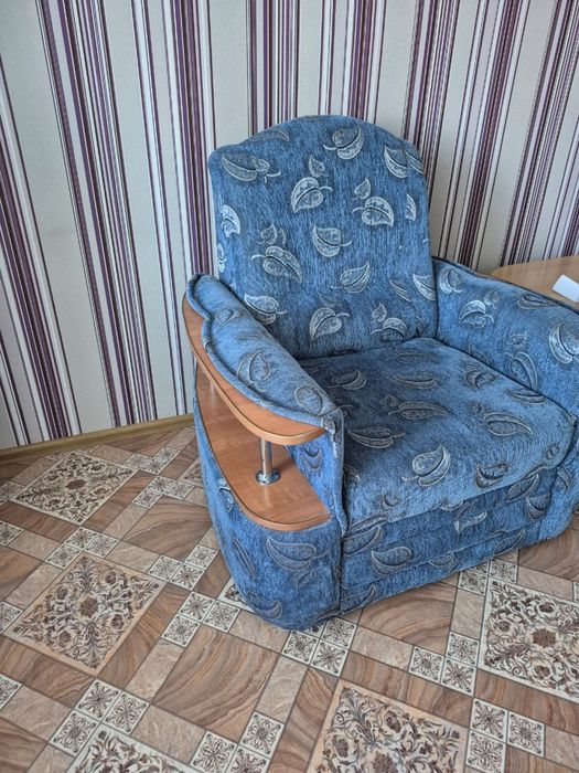 Продам диван с креслом поселок Белоусовка