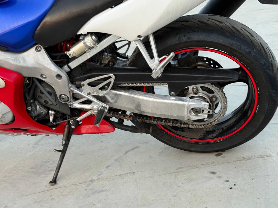 DEZMEMBREZ Honda CBR 600 F4 1999 2000 Cadru Ro Carene Far Sa Motor