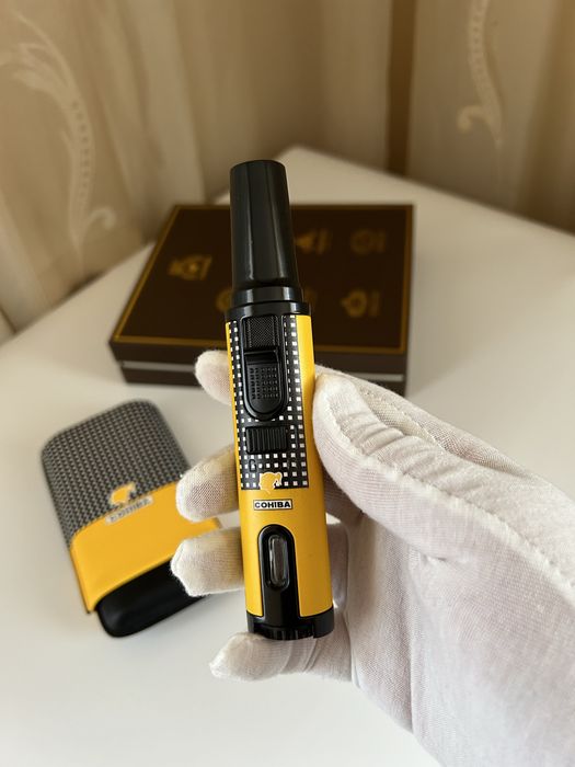 Cohiba комплект за пури – кожен калъф за 3 пури + запалка