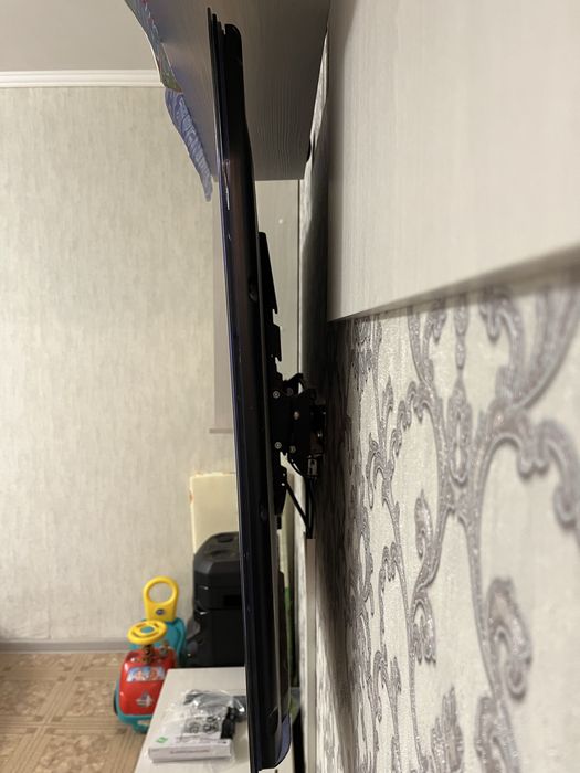 Продам телевизор LG!