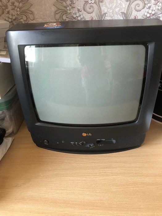 Продам телевизор