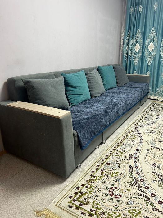 Продаётся диван 3 метра