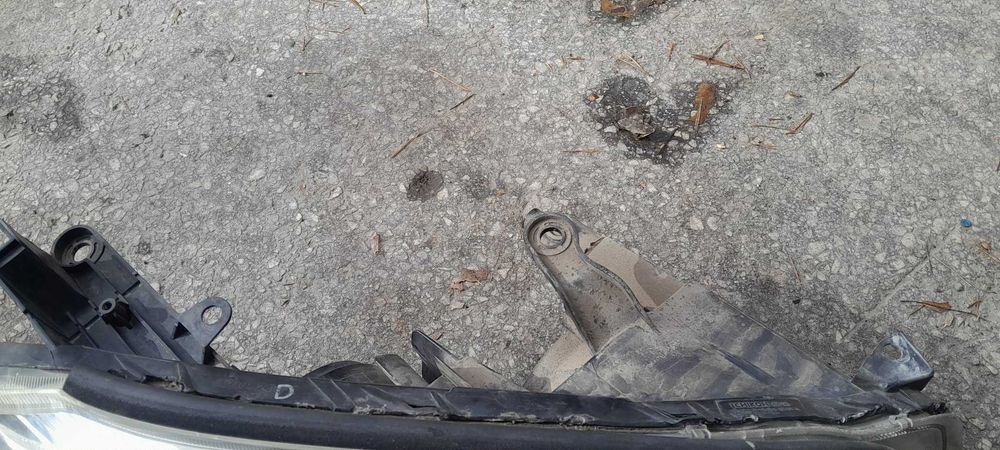 Фарове за Тойота Рав4 3 генерация