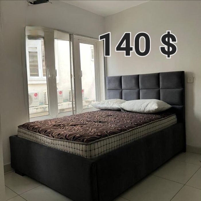 Кровать двухспальный !