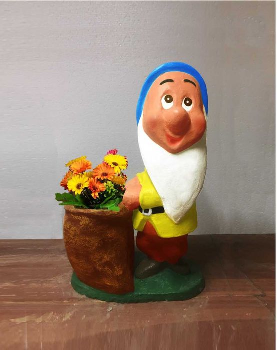 Хайкаллар ясемиз