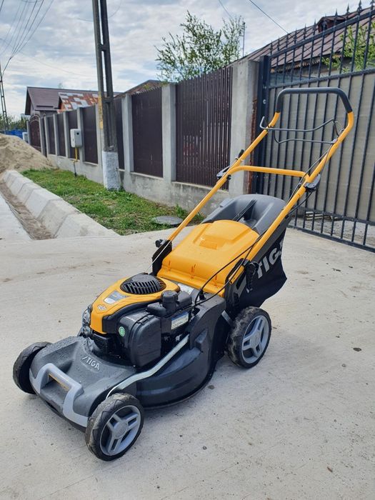 Masina de tuns iarba gazon Stiga
