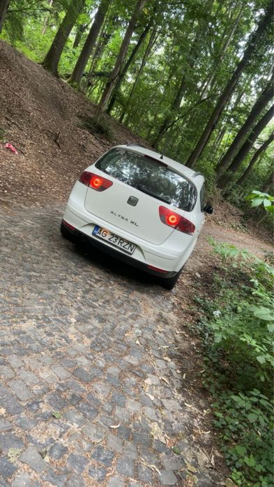 Vand  Seat Altea Xl sau schimb cu diferenta