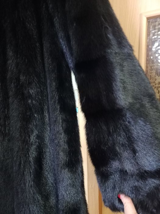 Шуба темно коричневая