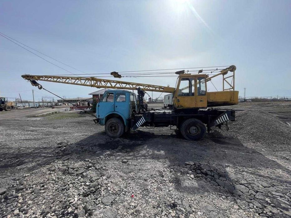 Продам автокран Маз 500
