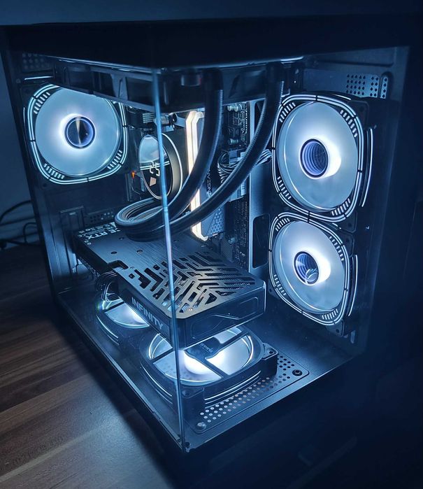 NOU-UNITATE PC SistemGAMING,AMD Ryzen 7 5700,32gb DDR4,RTX 5060,ssd1TB
