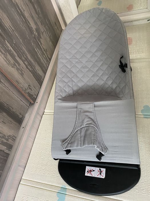 Шезлонг детский ( в отличном состоянии)